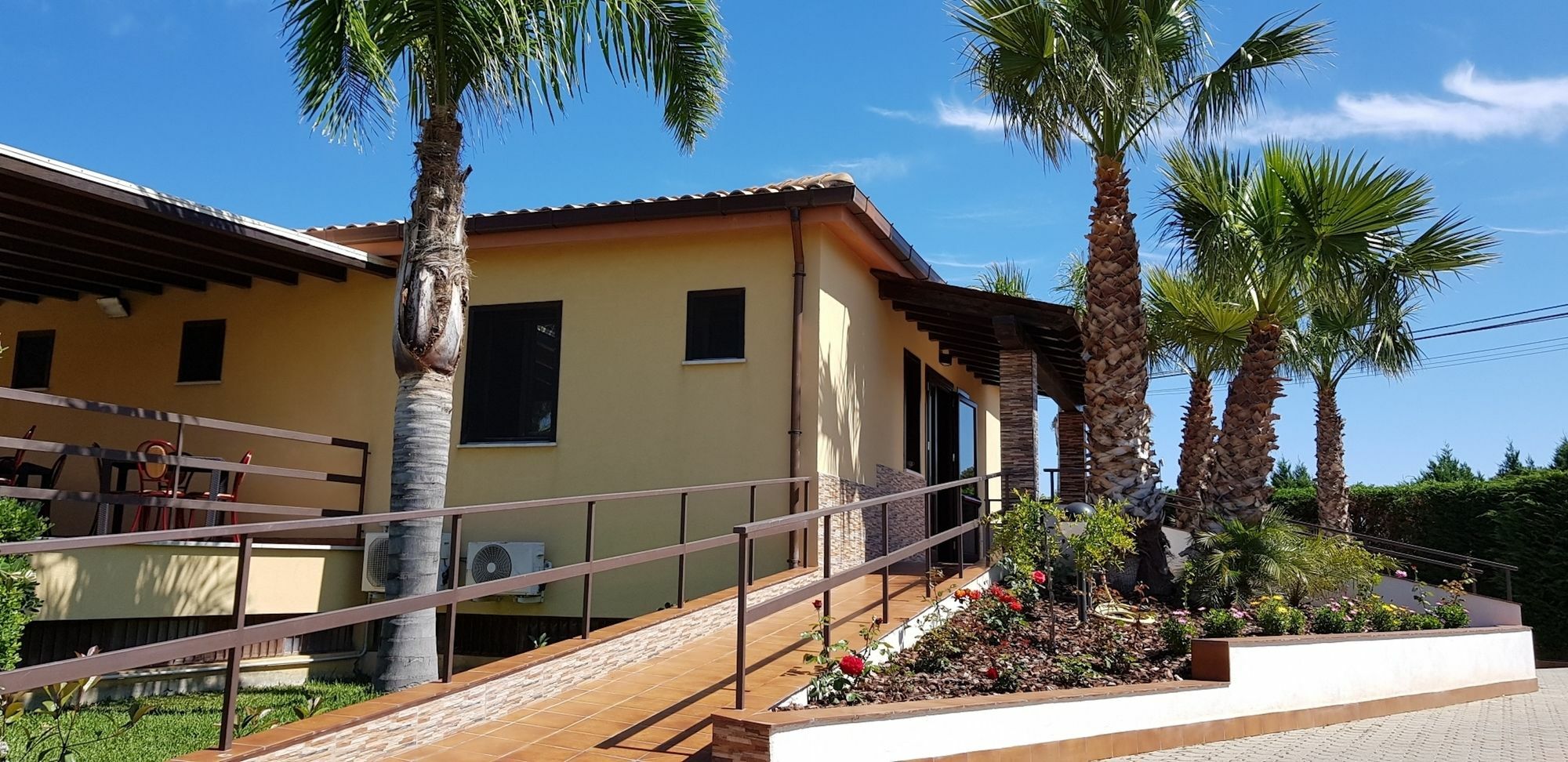 Residence Hydria Кампофеличе ди Рокела Екстериор снимка