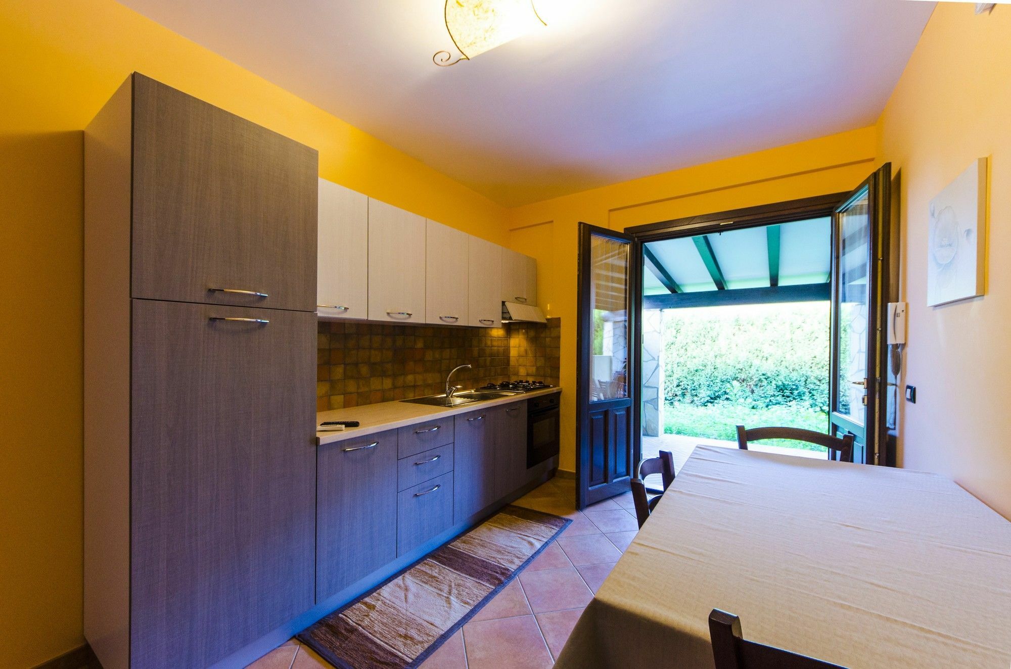 Residence Hydria Кампофеличе ди Рокела Екстериор снимка