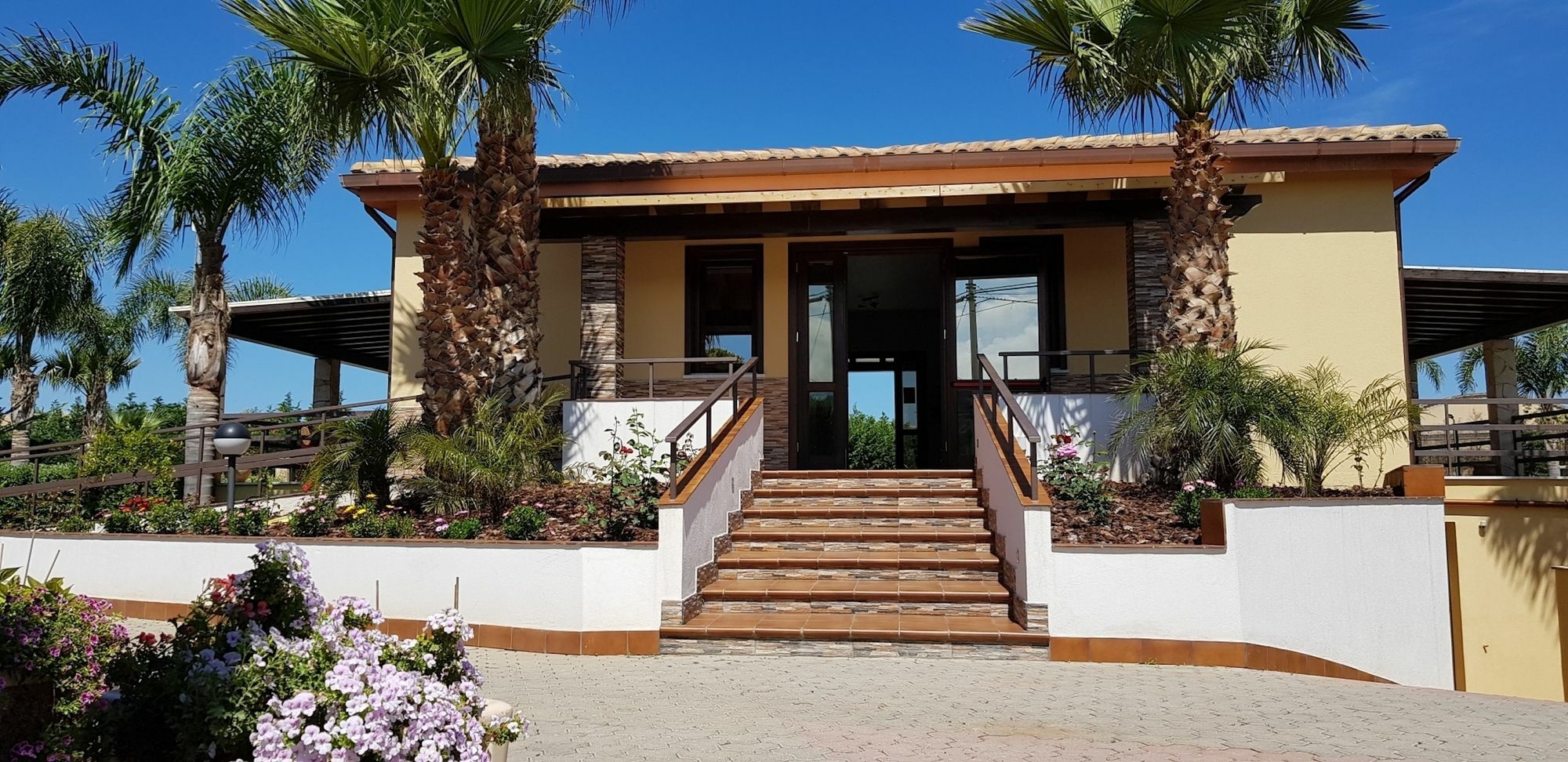Residence Hydria Кампофеличе ди Рокела Екстериор снимка